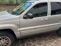 Usata Jeep Grand Cherokee Overland 163 CV (119 kW) 2003 Argento SUV
