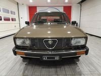Usata Alfa Romeo Alfetta 131 CV (96 kW) 1982 Luci di bosco met. ar 524 Berlina