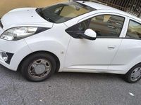 Begagnad Chevrolet Spark 68 HK (50 kW) 2011 Vit Halvkombi