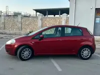 Usata Fiat Grande Punto 75 CV (55 kW) 2018 Rosso Utilitaria