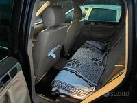 Usata VW Touareg 174 CV (127 kW) 2007 Nero SUV