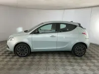 Usata Lancia Ypsilon Gold 70 CV (51 kW) 2023 Blu Utilitaria