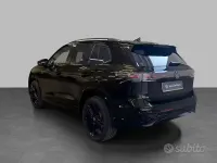 Usata VW Tiguan R-line 193 CV (141 kW) 2025 Nero metallizzato SUV