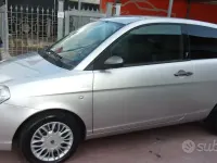Usata Lancia Ypsilon 90 CV (66 kW) 2009 Grigio Utilitaria