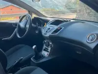 Usata Ford Fiesta 60 CV (44 kW) 2013 Marrone