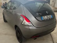 Usata Lancia Ypsilon Gold 69 CV (50 kW) 2015 Grigio Utilitaria
