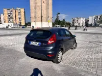 Usata Ford Fiesta Titanium 92 CV (67 kW) 2011 Grigio Berlina