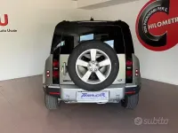 Usata Land Rover Defender First Edition 400 CV (294 kW) 2020 Verde SUV