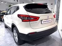 Usata Nissan Qashqai 110 CV (80 kW) 2018 White pearl brilliant SUV