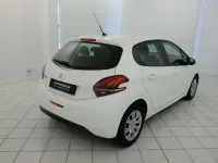 Usata Peugeot 208 Active 75 CV (55 kW) 2019 Bianco Utilitaria