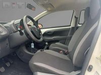 Usata Toyota Aygo X-play 72 CV (52 kW) 2019 Bianco Utilitaria