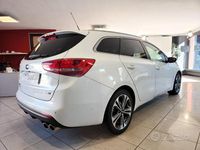Begagnad Kia Ceed 136 HK (100 kW) 2016 Vit Halvkombi