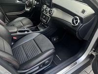 Usata Mercedes GLA200 Premium 136 CV (100 kW) 2017 Argento SUV