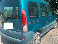 Usata Renault Kangoo 80 CV (58 kW) 2002 Verde Monovolume