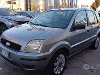Usata Ford Fusion Collection 68 CV (50 kW) 2005 Grigio Utilitaria