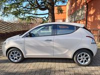 Usata Lancia Ypsilon Gold 95 CV (69 kW) 2016 Beige Utilitaria