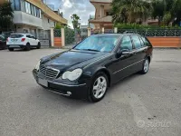 Usata Mercedes C220 Avantgarde 143 CV (105 kW) 2004 Nero Station wagon