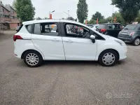 Usata Ford B-MAX Business Edition 90 CV (66 kW) 2016 Bianco Monovolume