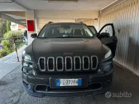 Second-hand Jeep Cherokee 200 CP (147 kW) 2016 Verde SUV