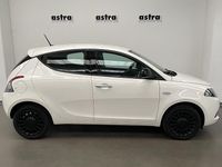 Usata Lancia Ypsilon Silver 69 CV (50 kW) 2022 Bianco Utilitaria