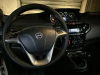 Usata Lancia Ypsilon Gold 95 CV (69 kW) 2015 Utilitaria