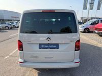 Usata VW Multivan Life 150 CV (110 kW) 2022 Ascot grey Furgone