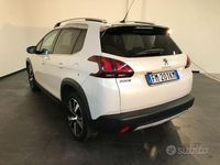 Usata Peugeot 2008 Allure 100 CV (73 kW) 2017 Bianco SUV