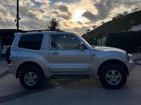 Usata Mitsubishi Pajero 160 CV (117 kW) 2002 Grigio SUV