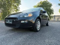 Usata Fiat Punto Lounge 69 CV (50 kW) 2015 Nero Utilitaria