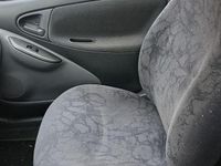 Usata Toyota Yaris Sol 68 CV (50 kW) 2001 Utilitaria