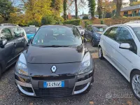 Usata Renault Scénic III 110 CV (80 kW) 2011 Nero Monovolume