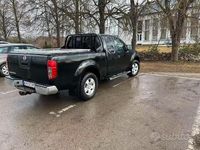 Usata Nissan Navara XE 171 CV (125 kW) 2006 Grigio Pick-up