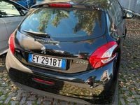 Usata Peugeot 208 2014 Nero Utilitaria