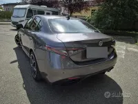 Usata Alfa Romeo Giulia 160 CV (117 kW) 2025 Grigio Berlina