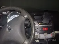 Usata Peugeot 107 68 CV (50 kW) 2007 Nero Utilitaria