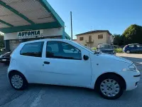 Usata Fiat Punto 60 CV (44 kW) 2009 Bianco Utilitaria
