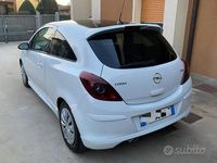 Usata Opel Corsa Cosmo 90 CV (66 kW) 2009 Utilitaria
