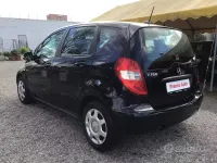 Usata Mercedes A160 Executive 95 CV (69 kW) 2011 Nero Utilitaria