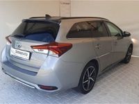 usata Toyota Auris Station Wagon 1.8 Hybrid Black Edition usato