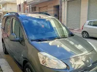 Usata Peugeot Partner 115 CV (84 kW) 2014 Grigio Monovolume