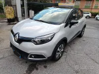 Usado Renault Captur Life 90 CV (66 kW) 2017 Gris SUV