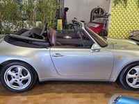 Usata Porsche 911 Carrera Cabriolet 272 CV (200 kW) 1995 Argento Cabrio