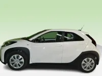 Usata Toyota Aygo X Active 72 CV (52 kW) 2025 Bianco SUV