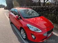 Usata Ford Fiesta 75 CV (55 kW) 2019 Rosso Utilitaria