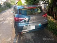 Usata Renault Clio V 90 CV (66 kW) 2022 Grigio Berlina