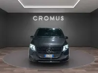 Usado Mercedes V300 Exclusive 237 CV (174 kW) 2024 Gris Monovolumen