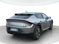 Käytetty Kia EV6 Air 239 kW (325 HP) 2023 Harmaa Katumaasturi