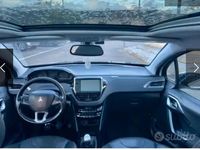 Usata Peugeot 2008 Allure 92 CV (67 kW) 2015 Bianco SUV
