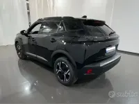 Usata Peugeot 2008 Allure 102 CV (75 kW) 2024 Grigio SUV