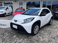 Usata Toyota Aygo X Active 72 CV (52 kW) 2022 Bianco SUV